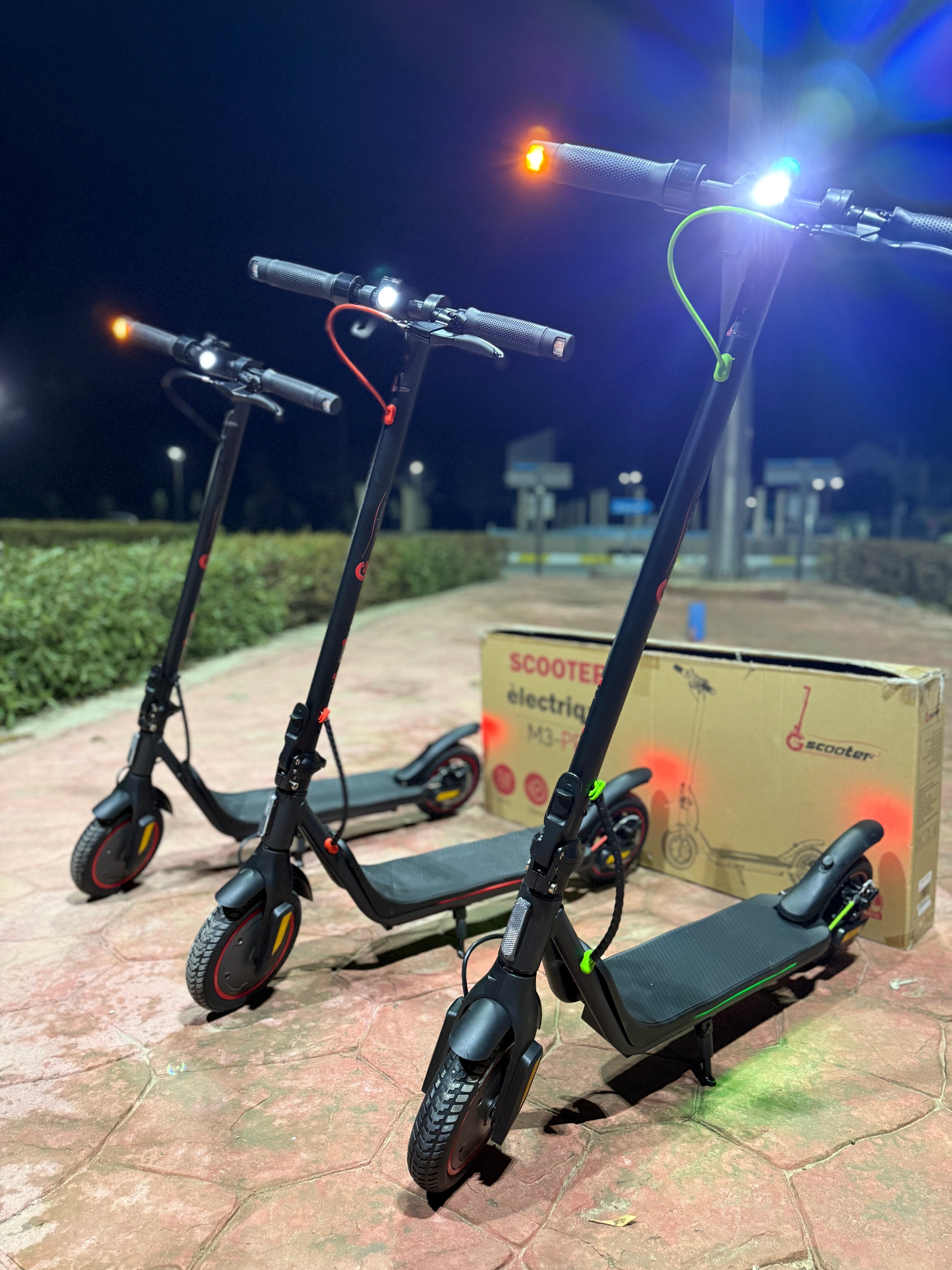 SCOOTER ELECTRIC M 3 PRO سكوتر كهربائي